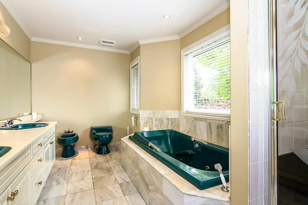 Maple Guesthouse Vancouver