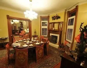 Beverley Place Hotel Toronto